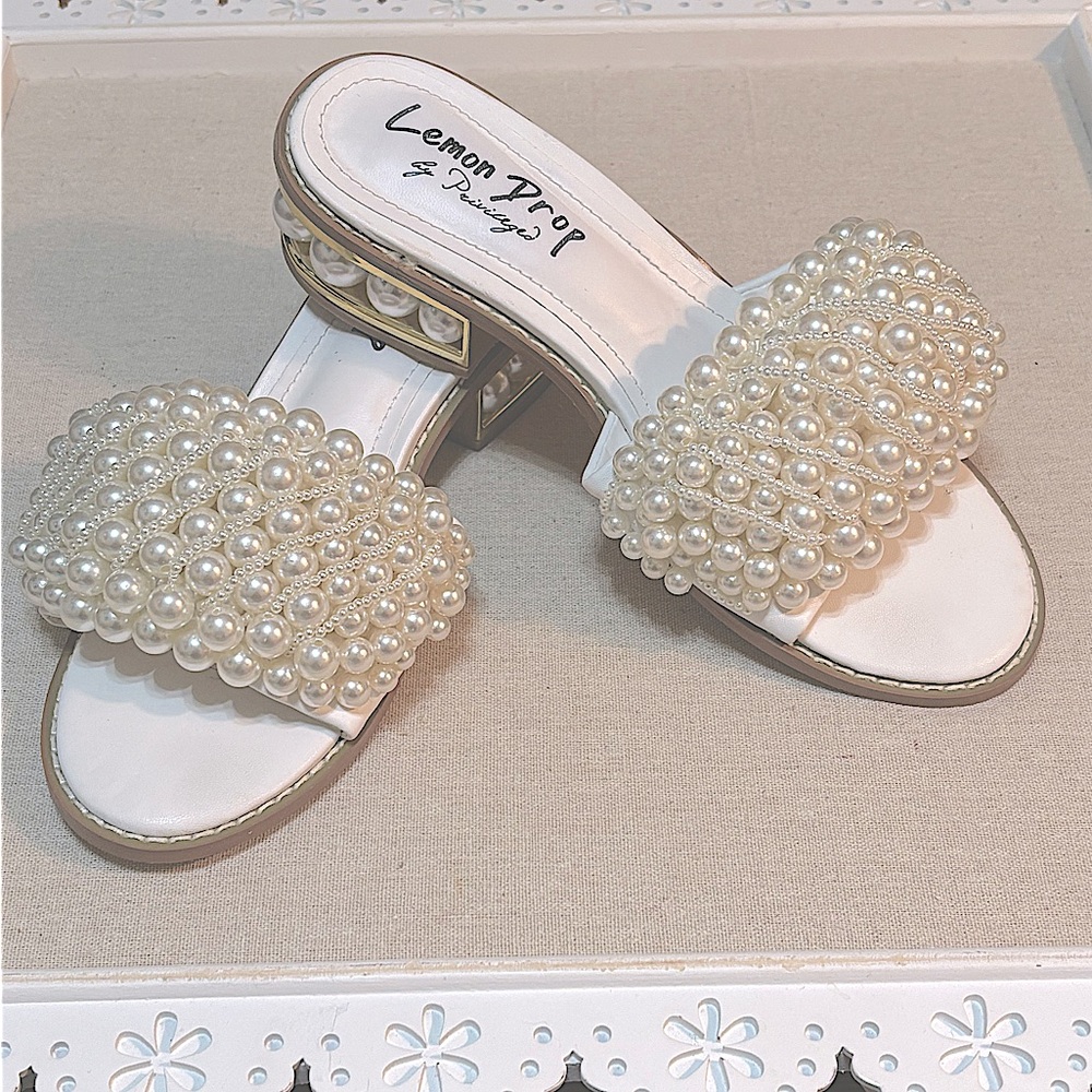 Lemon Drop by Privileged,Pearl Beaded Slip On’s With Gold&Pearl Heels Size 8.5